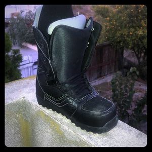 Phantom invader Snow boarding boots